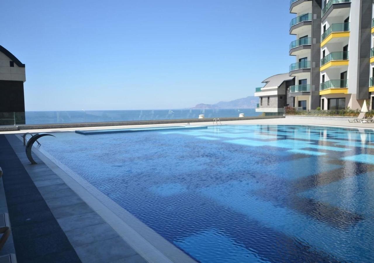 Luxury Seaview With 9000 M2 Access Villa