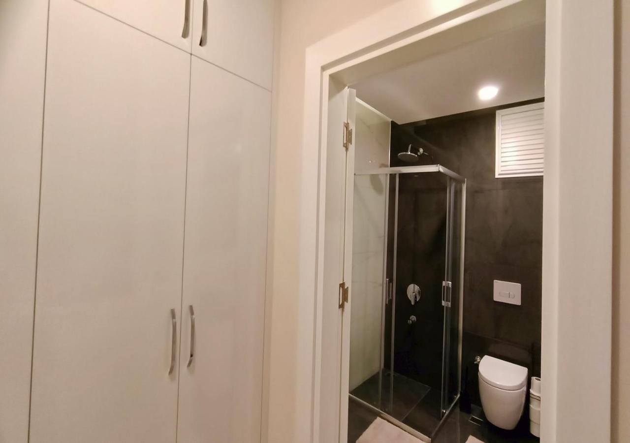 Luxury Seaview With 9000 M2 Access *