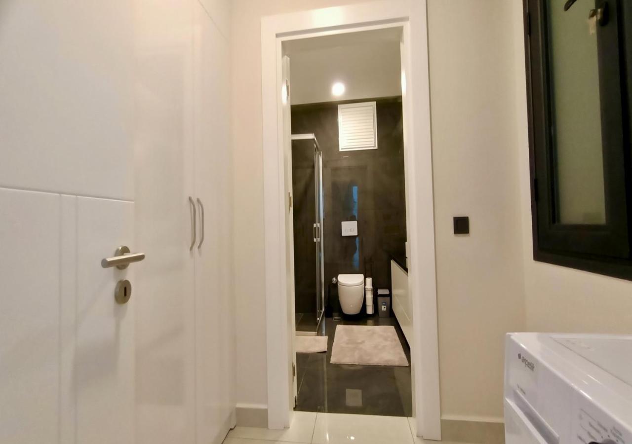 Luxury Seaview With 9000 M2 Access *